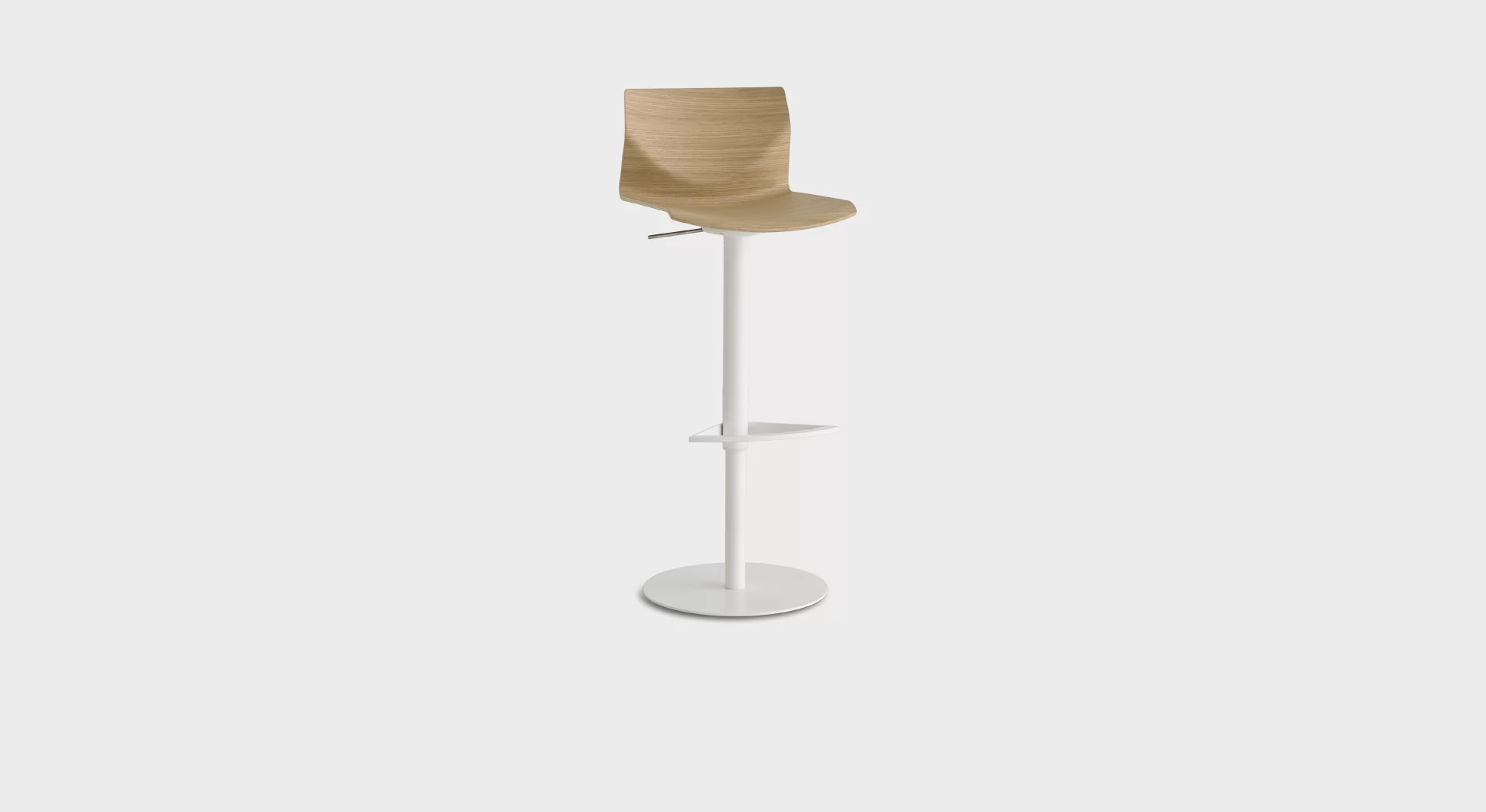 KAI S39 | Ergonomic bar stool: height-adjustable H54 ÷ 79 - Lapalma